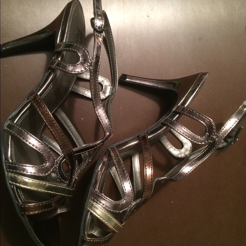 Dress sandals